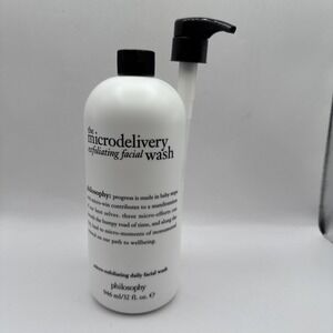 New Philosophy The Microdelivery Exfoliating Facial Wash 32 oz with Pump